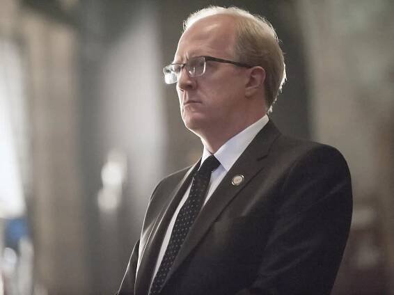 Ve jménu vlasti - Trylon a Perisféra - Z filmu - Tracy Letts