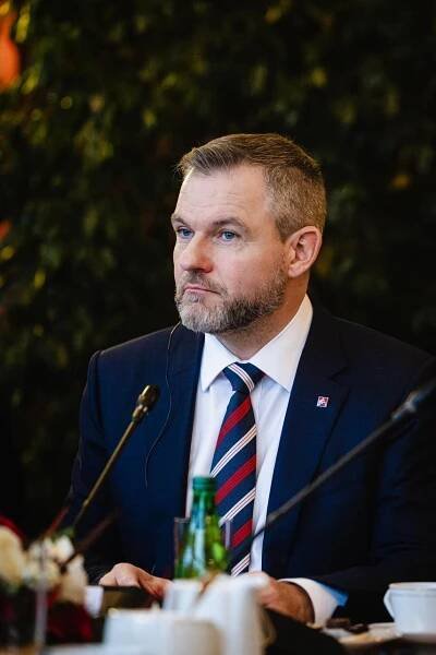 „Jsem připraven na všechno.“ Pellegrini a Kaliňák nastoupili na výcvik k armádním zálohám