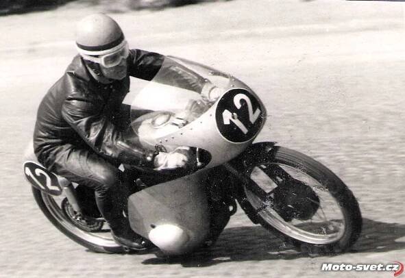 Strahov 1962 - J. Havrlík, ČZ 125 OHC