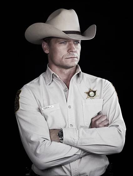 Bailey Chase - Drsný šerif - Série 2 - Promo