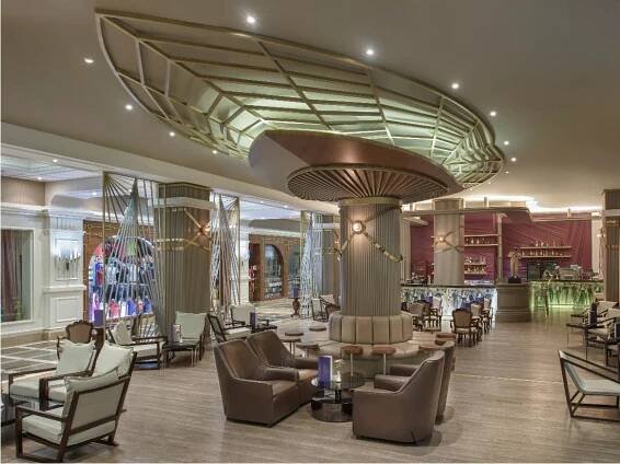 Bars - Food & Beverage - Delphin Diva