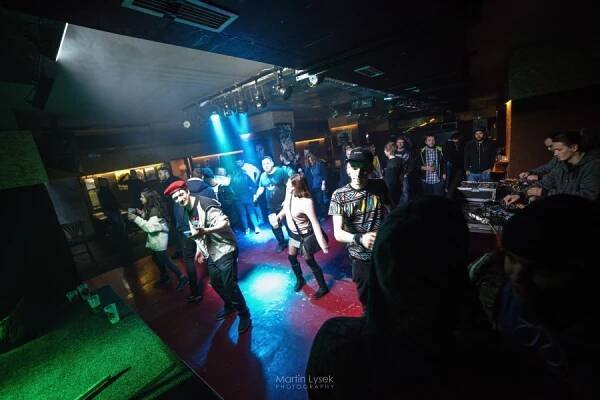 Klub Stoun - váš hudební úkryt
