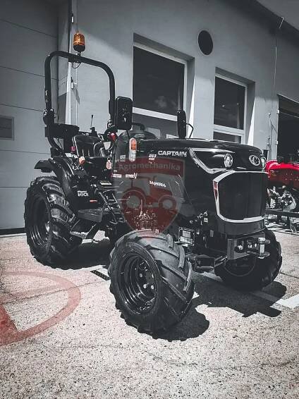 Špeciálny malotraktor CAPTAIN 263 Bagheera - Agromechanika