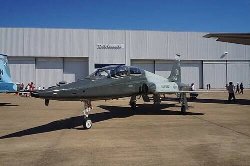 Northrop T-38 Talon - Wikipedia