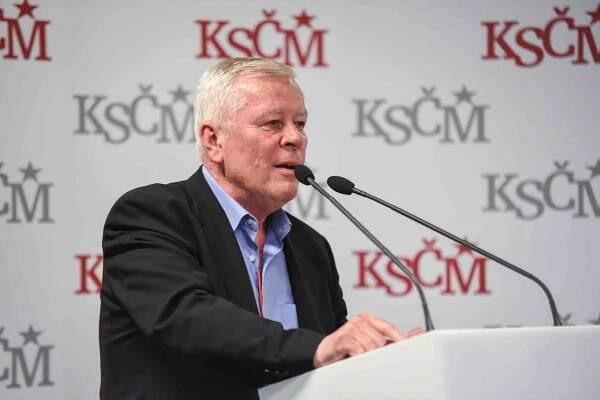 Josef Skála: Za včasný pád vlády nás zasype díky celá osvícená Evropa