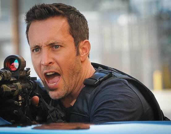 Havaj 5-0 - Aktiva - Z filmu - Alex O'Loughlin