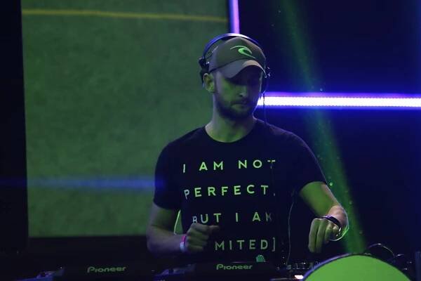 OBRAZEM: DJ Lucca ve slánském Grandu