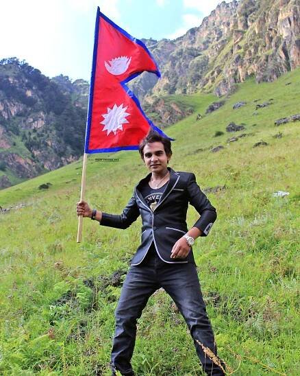 File:Sunil Giri raising Flag of Nepal.jpg - Wikimedia Commons