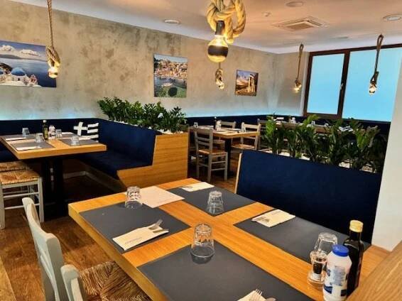 Cosmopolis Grill