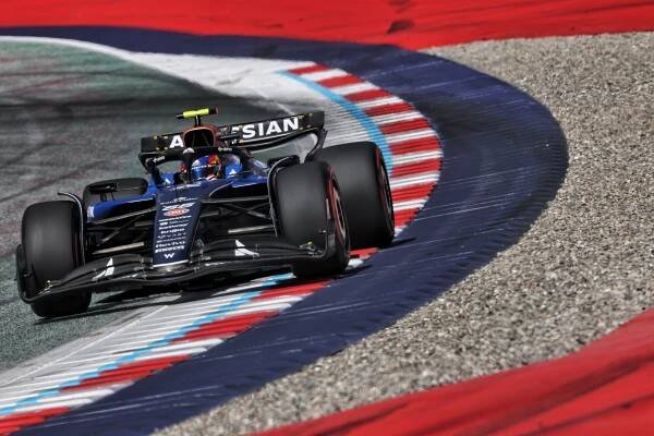 A brake issue and floor damage leave Carlos Sainz out in Q1 at the Austrian GP