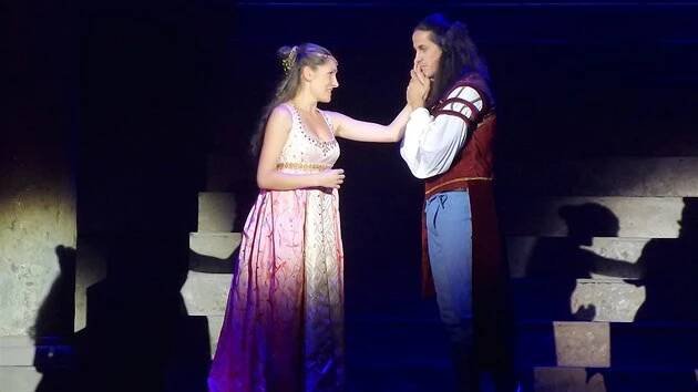 VIDEO: Muzikál Romeo a Julie předvedl několik scén i Helenu Vondráčkovou