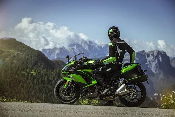 INTERMOT 2016: Kawasaki a novinky Ninja 650, Z1000SX + limitka ZX-10RR