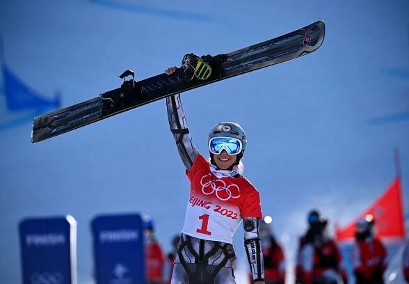 Ester Ledecká posouvá hranice, má hlavu šampionky. Bál bych se jí i já, říká Šindelář