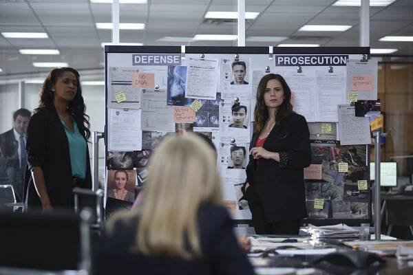 Právem odsouzeni - Prospectská trojka - Z filmu - Merrin Dungey, Hayley Atwell