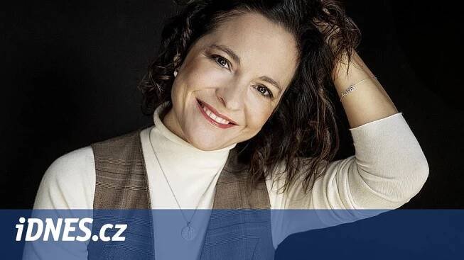Svatba na mě vždy působila majetnicky, říká herečka Kristýna Janáčková - iDNES.cz