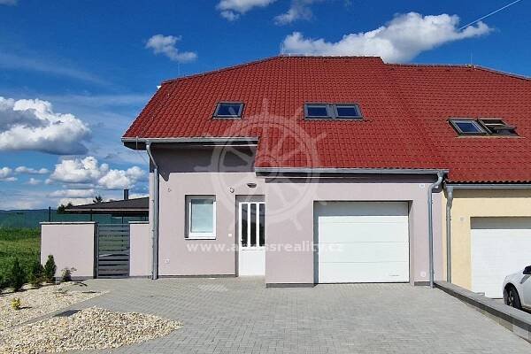 Pronájem Dům, Hrubínova, Šlapanice, okres Brno-venkov