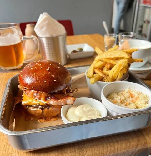 Recenze - Q Burger bar • Mapy.com