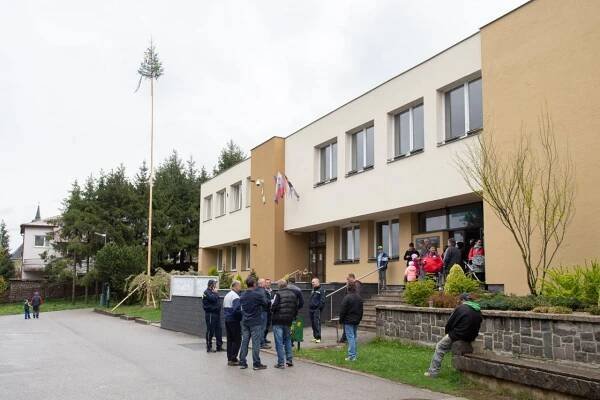 STAVANIE MÁJA - Oficiálna stránka obce Višňové