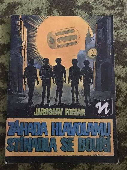 JAROSLAV FOGLAR - ZÁHADA HLAVOLAMU  STÍNADLA SE BOUŘÍ  - Knihy a časopisy