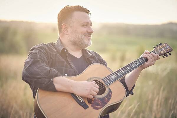 Aaron Smith Songwriter - Press Kit
