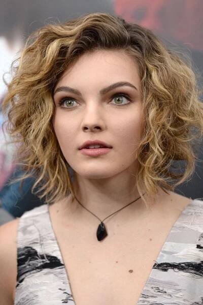 Camren Bicondova herečka