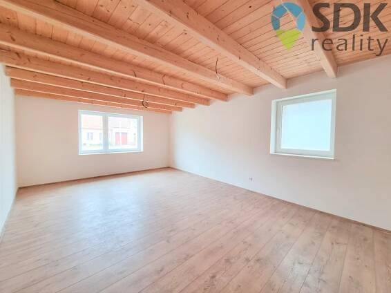 Prodej bytu 2+kk, 60m2, obec Neslovice, okres Brno-venkov