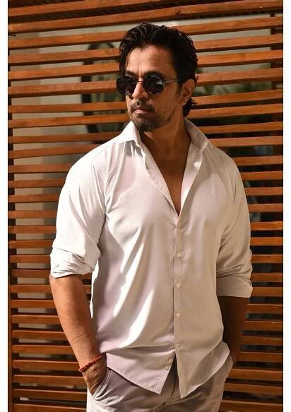 Arjun Sarja : Net Worth, Height, Weight, Age, Affairs, Wiki, Facts and Figures 5