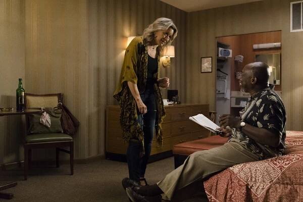 Lodge 49 - As Above, So Below - Z filmu - Linda Emond, Brent Jennings