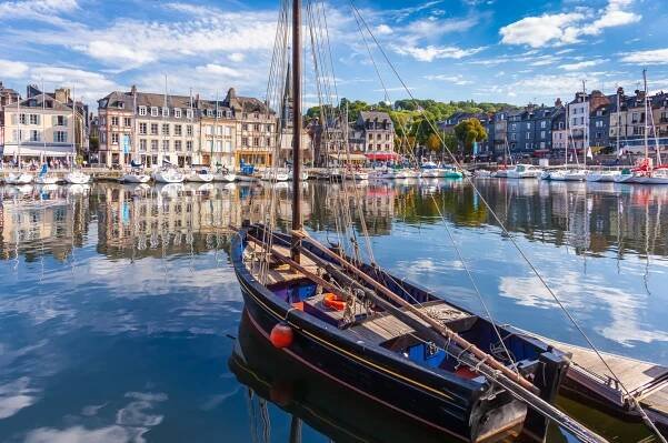 Honfleur, Francie, Atlantský oceán, Nejlepší destinace pro plavbu lodí, Plavby lodí po celém světě | PT Tours