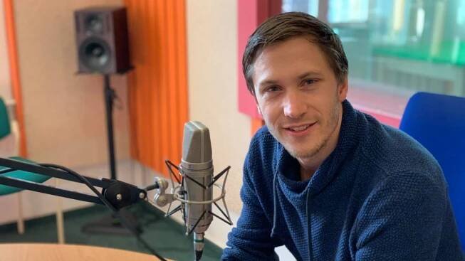 Říkali mi, že to je těžké povolání. Ale já si tvrdohlavě šel za svým, usmívá se herec Daniel Krečmar | Hradec Králové